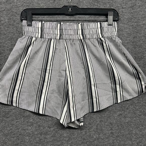 Victoria's Secret Pink Gray Sleepwear Striped Shorts Woman’s Size S Small‎ - Picture 1 of 5